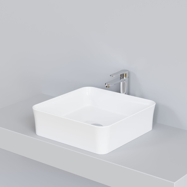 Ambassador Conrad 226T20002